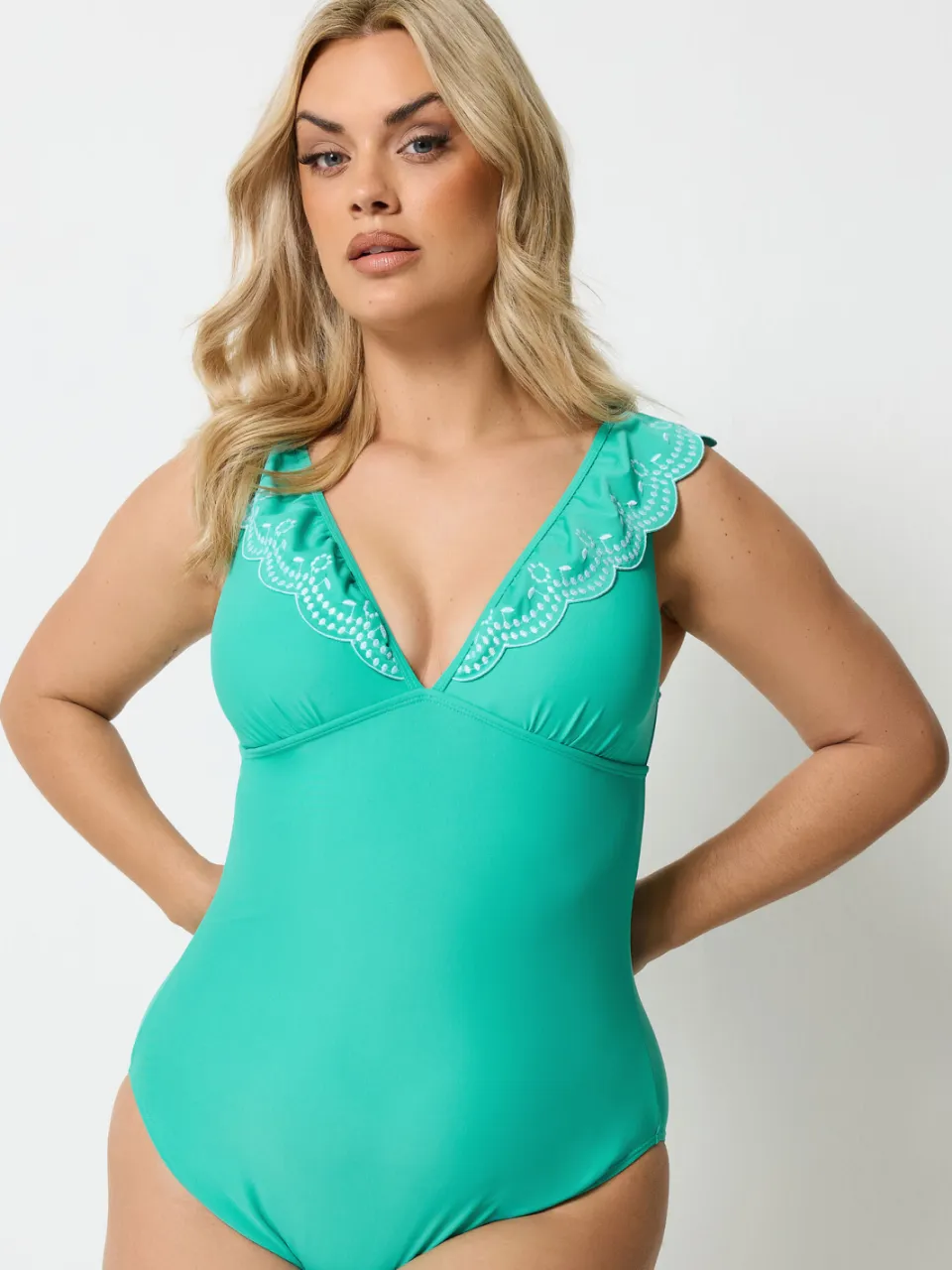 Yours Groene Badpak Met Broderie Anglaise En Ruches, foto 2