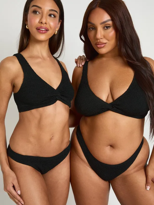 boohoo Dames Premium One Size Fits All Gekreukt Bikini Topje Met Twist Vooraan Zwart