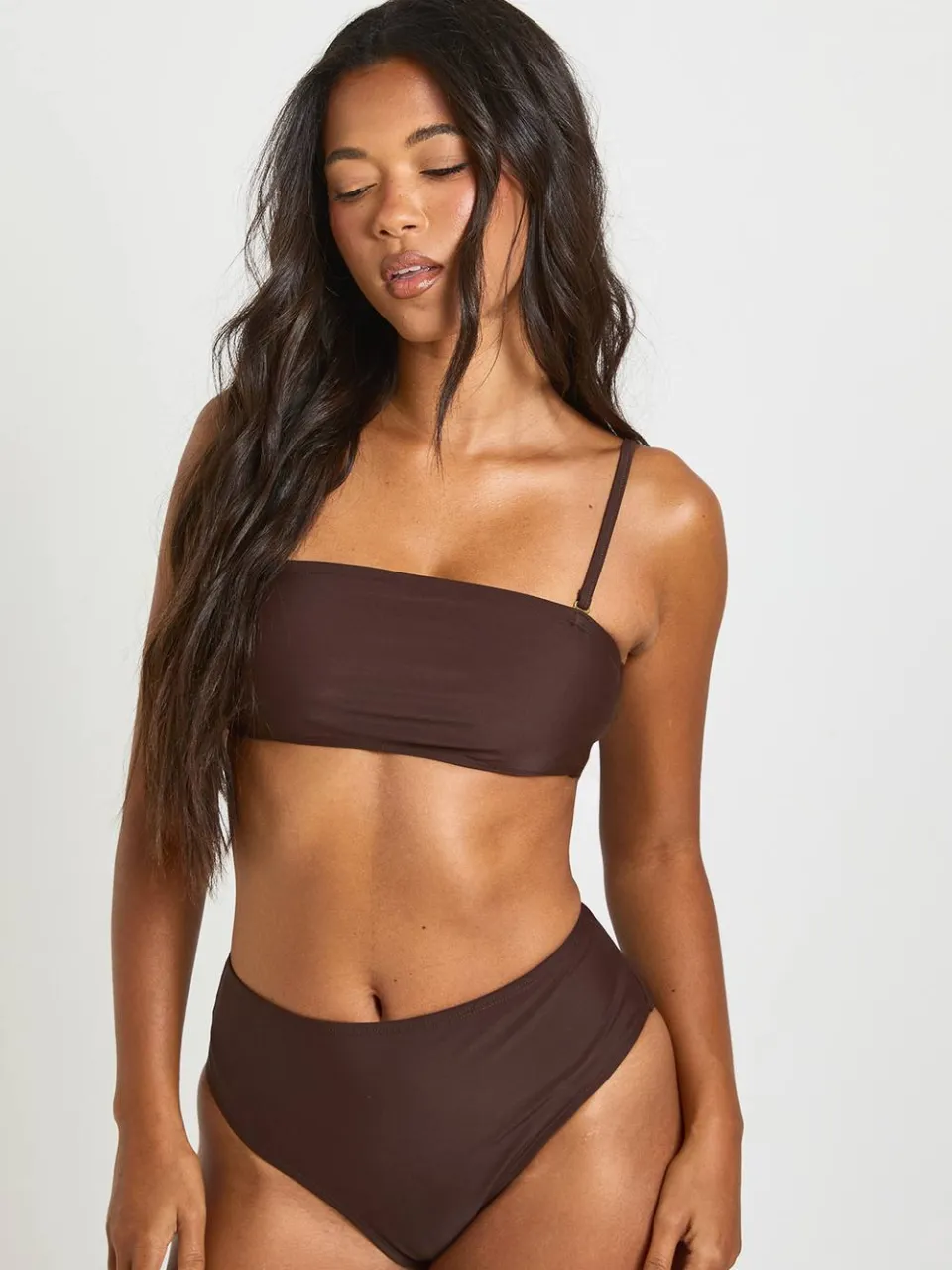 boohoo Dames Essentials Afneembare Bandjes Bandeau Bikini Top chocoladebruin, foto 3