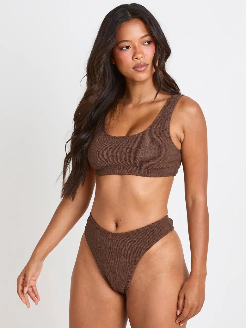 boohoo Dames Gestructureerde Hoge Pijp Bikinibroekje chocoladebruin, foto 3
