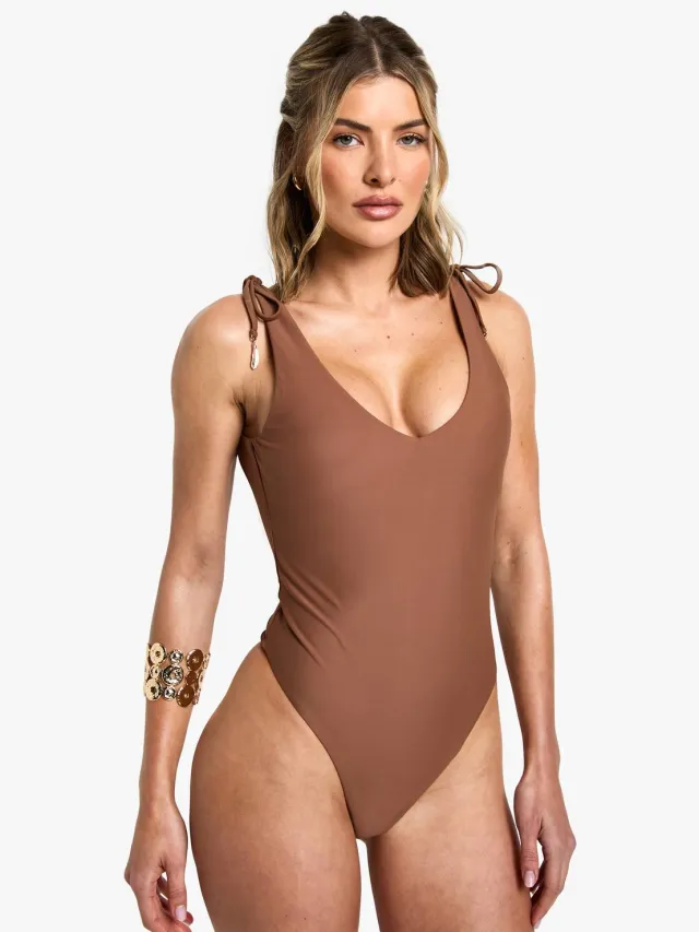 boohoo Dames Feather Charm Rugloos Badpak Dark Brown