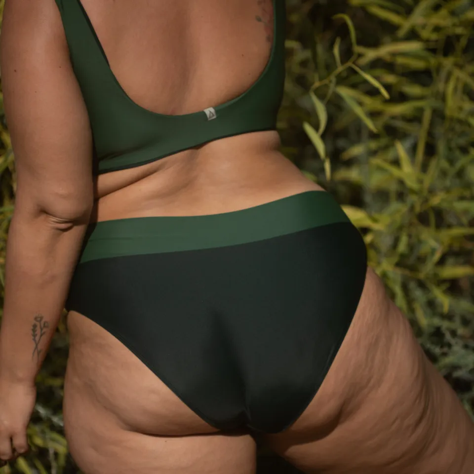 Inaska dames vegan Bikinibroekje Soft Waist Flow Donkergroen Mosgroen, foto 2