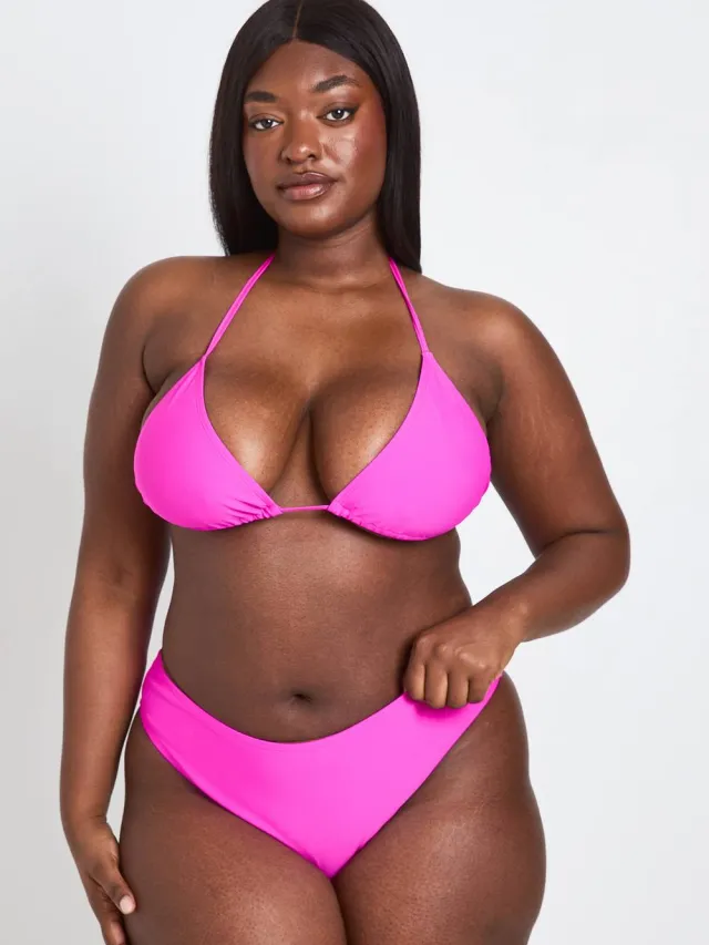 boohoo Dames Plus Essentials Effen Bikinislip Fuchsia