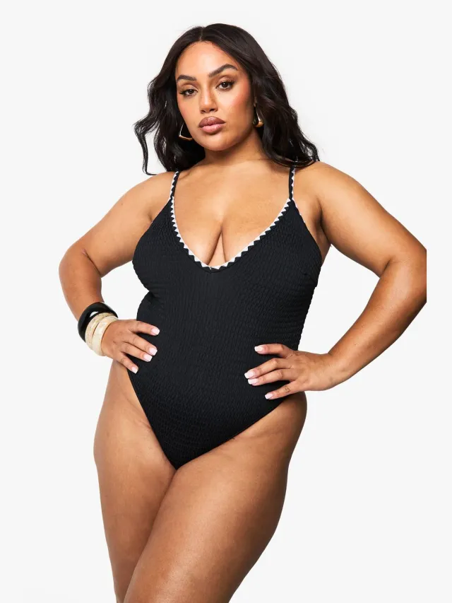 boohoo Dames PLUS CONTRASTSTEEK SCOOP BADKOSTUUM Zwart