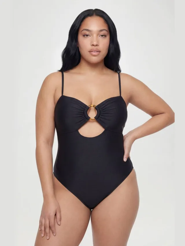 boohoo Dames Plus Badpak Met Sierdetail En Keyhole Uitsnijding Zwart