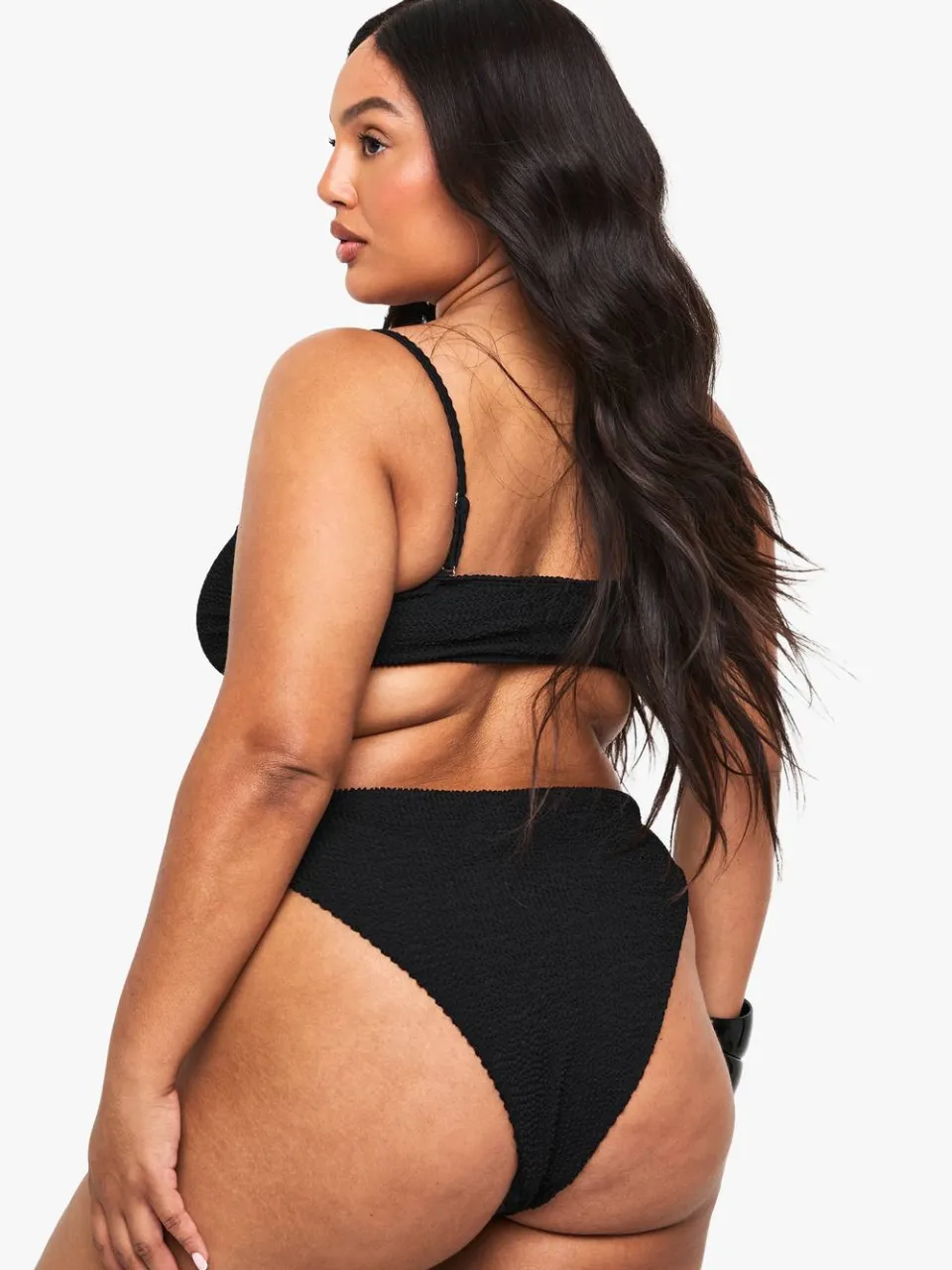 boohoo Dames Plus Crinkle Bikini Slip met hoge taille zwart, foto 2