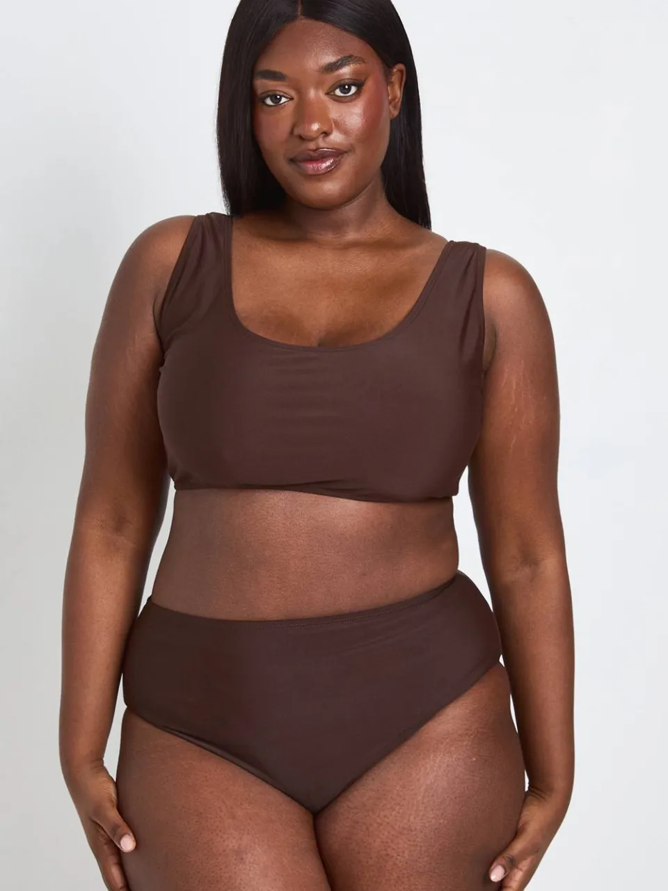 boohoo Dames Plus Essentials Scoop Bikinitop chocoladebruin, foto 3
