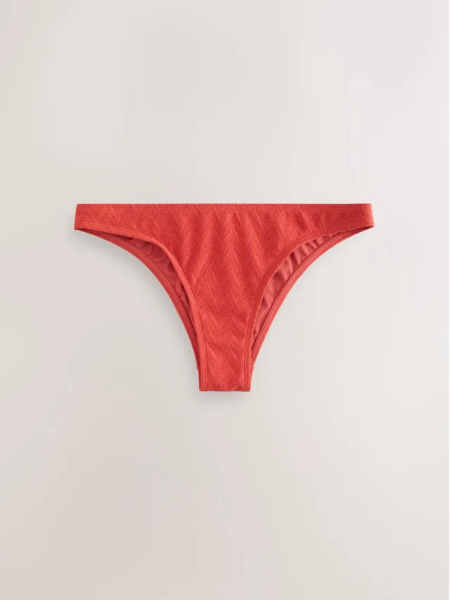 Next Dames - Hoog uitgesneden Braziliaans bikinibroekje - Rood Rust Red