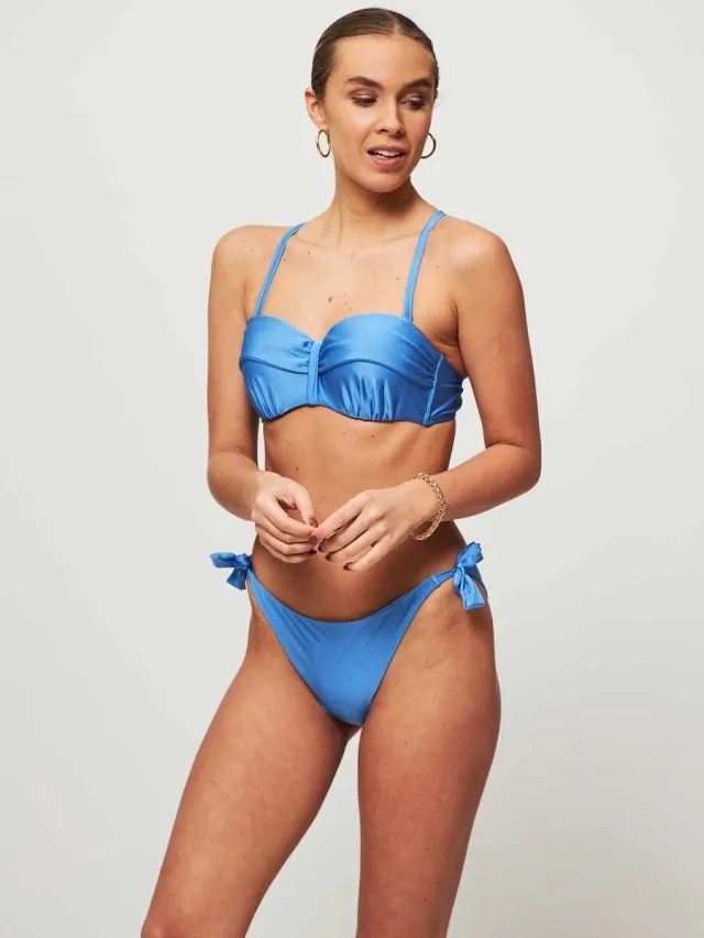 Cyell simplify maat 40D bikinitop blauw