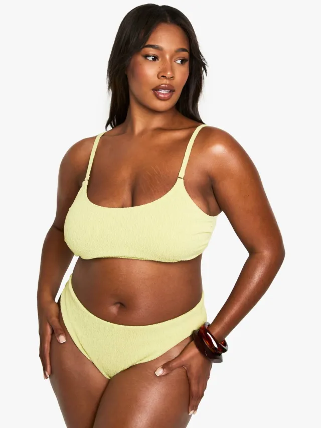 boohoo Dames Plus Zwemkleding Essentials Crinkle Scoop Neck Bikini Top olijf, foto 3
