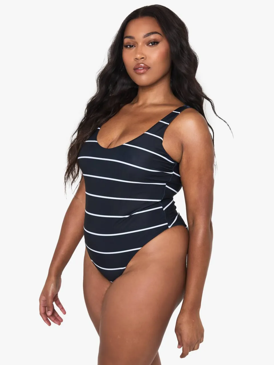boohoo Dames Plus badmode Essentials gestreept scoop zwempak zwart, foto 3
