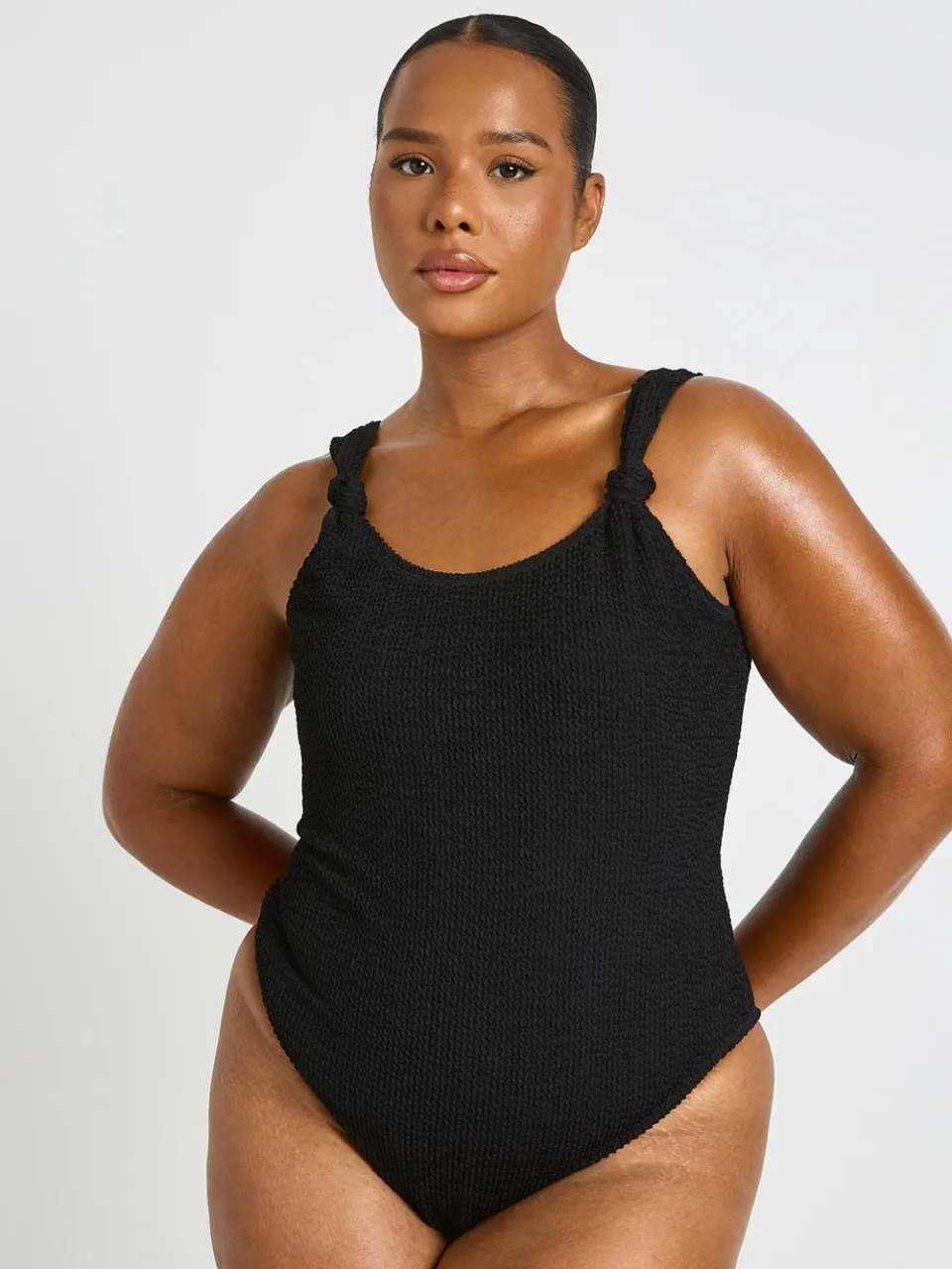 boohoo Dames Plus Badpak Met Kreukeltextuur En Knoopdetail zwart, foto 3