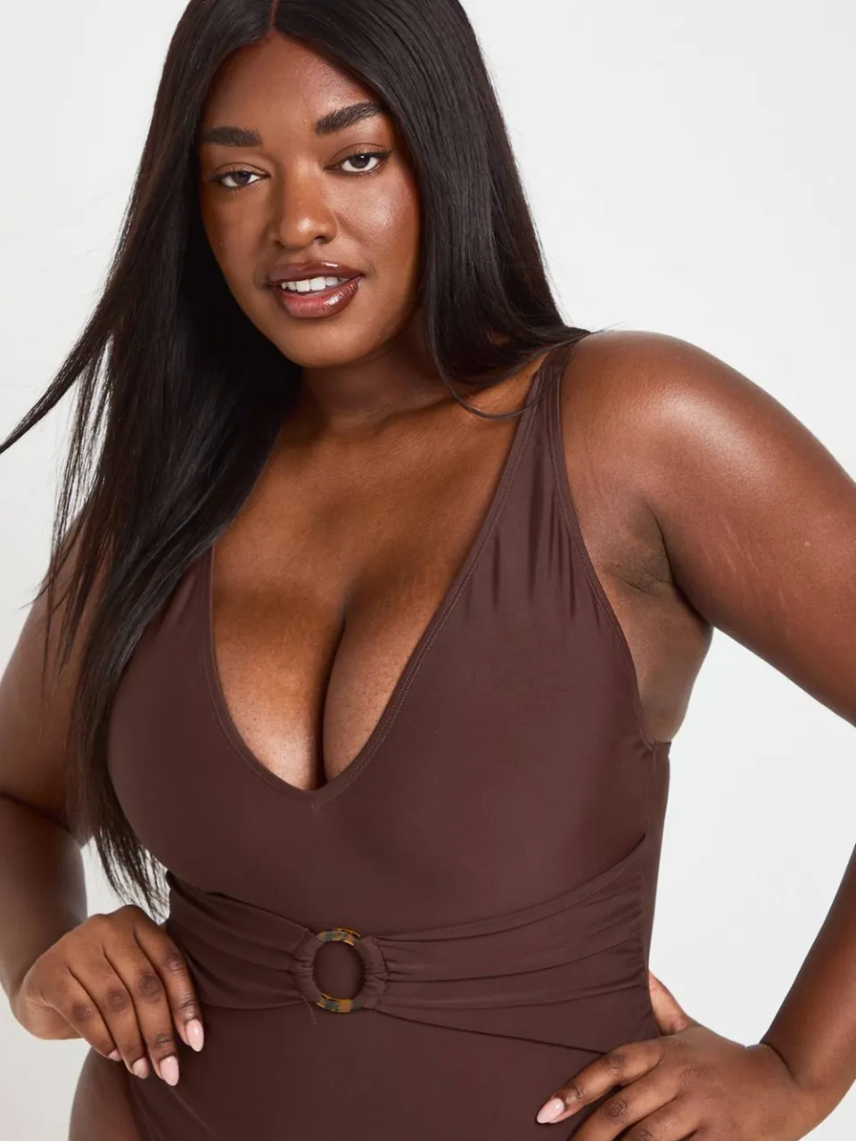boohoo Dames Plus Buikcontrolerende O-ring Badpak Met Diepe V-hals chocoladebruin, foto 3