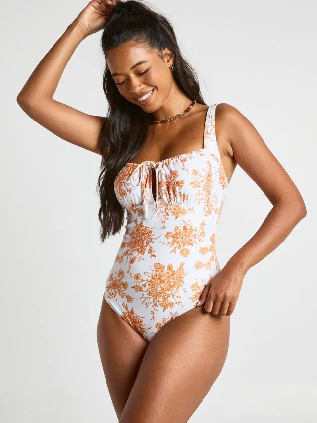 boohoo Dames Badpak Met Bloemenmotief En Gerimpeld Detail Oranje