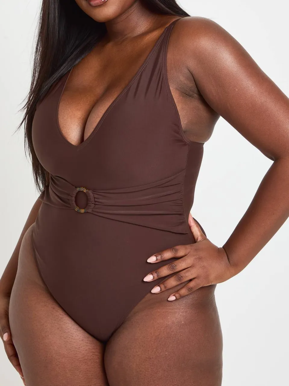 boohoo Dames Plus Buikcontrolerende O-ring Badpak Met Diepe V-hals chocoladebruin, foto 4