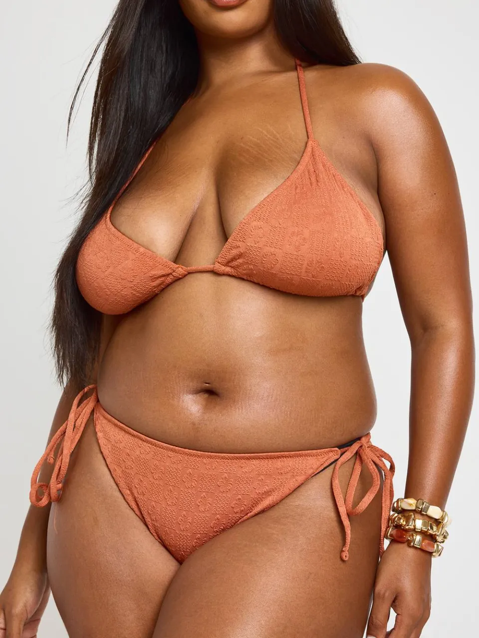 boohoo Dames Plus Getextureerde Driehoekige Bikiniset Met Strikbandjes Aan De Zijkant terracotta, foto 4