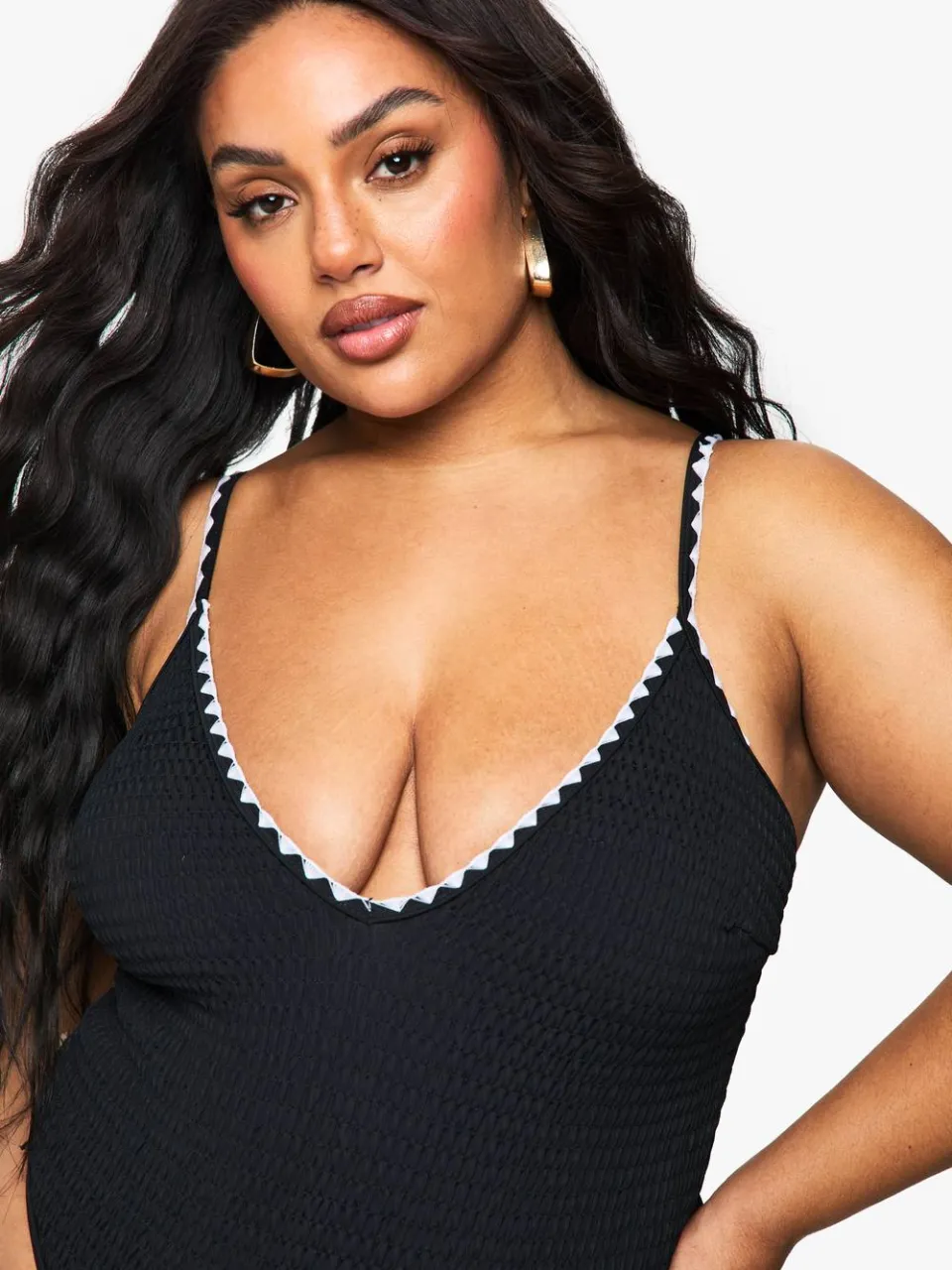boohoo Dames PLUS CONTRASTSTEEK SCOOP BADKOSTUUM zwart, foto 4
