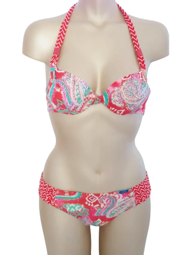 Cyell Myra Bikinitop Maat 36A + Bijpassend Broekje rood