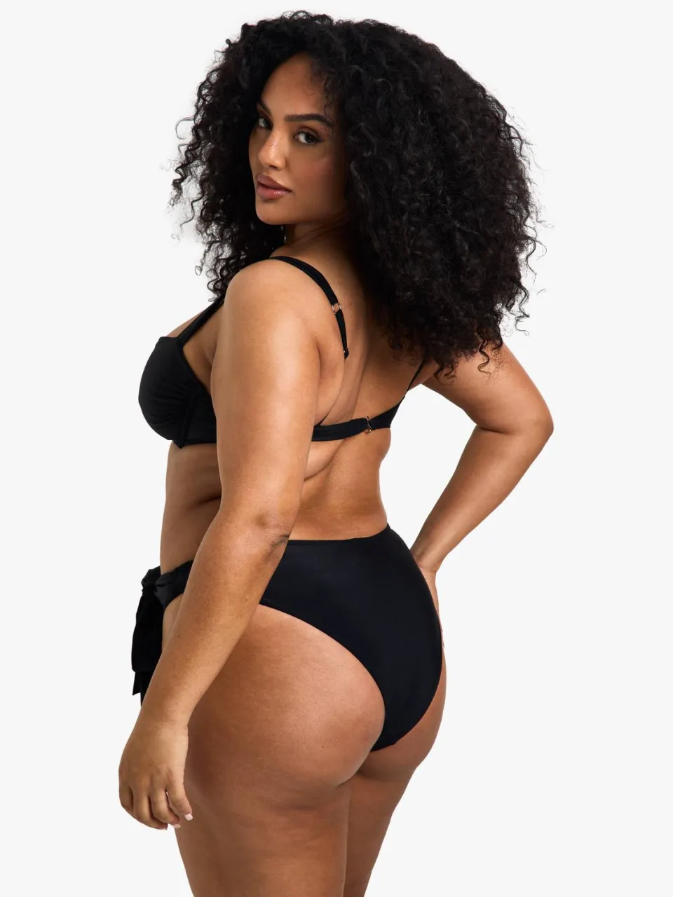 boohoo Dames Plus Swimwear Essentials Balconette Bikini Top zwart, foto 2