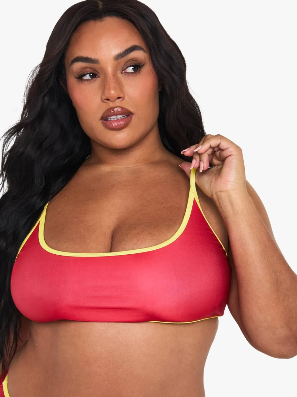 boohoo Dames PLUS bikini set met contrasterende afwerking en hoge taille rood, foto 4