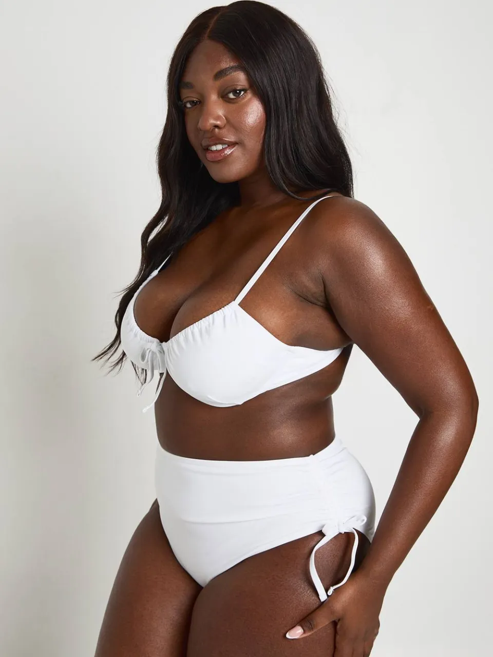 boohoo Dames Plus Zwemkleding Essentials Buikcontrole Hoge Taille Slip wit, foto 3