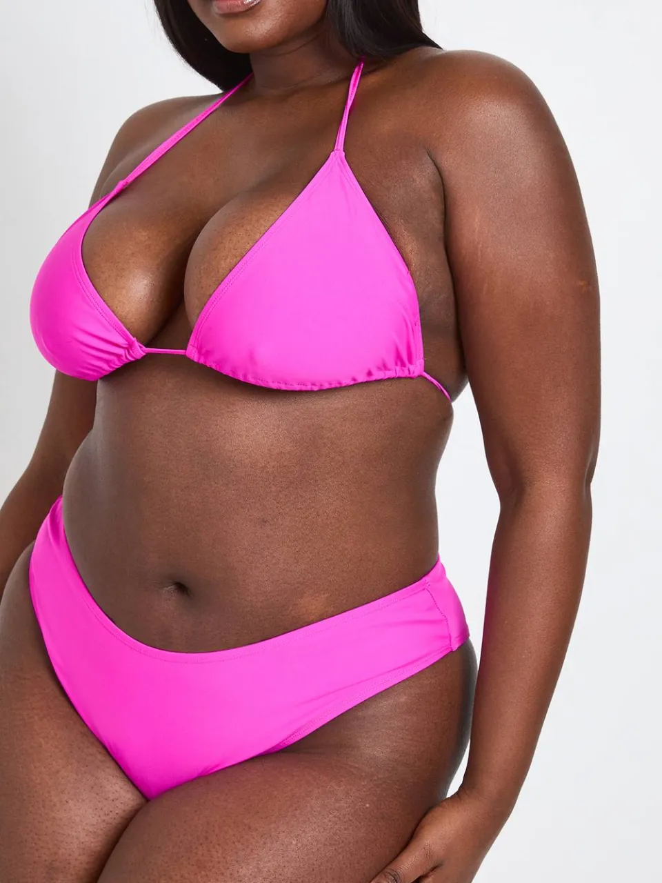 boohoo Dames Plus Essentials Effen Bikinislip fuchsia, foto 4