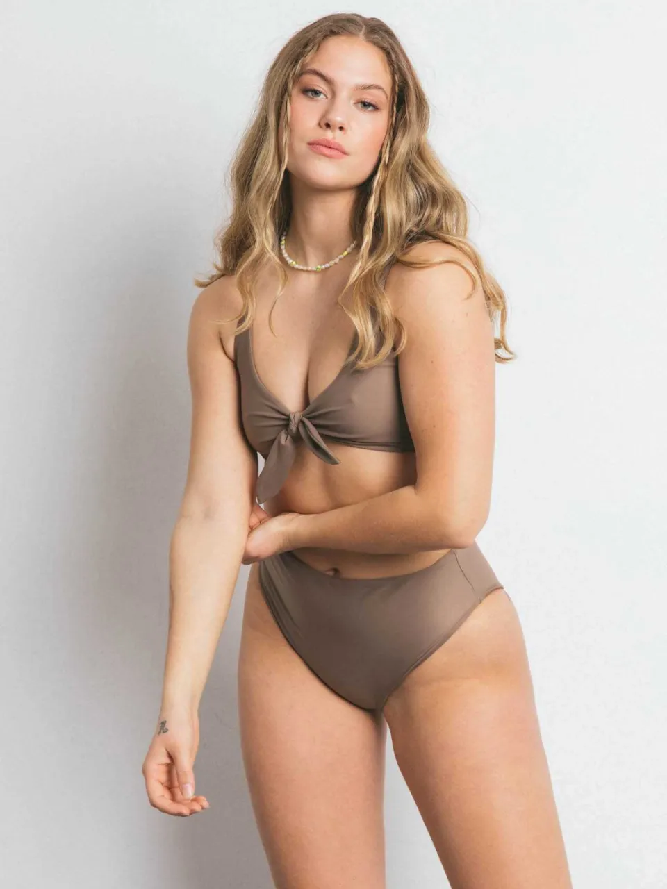 OCEANCHILD dames vegan Bikinitop Iris Coconut Lichtbruin