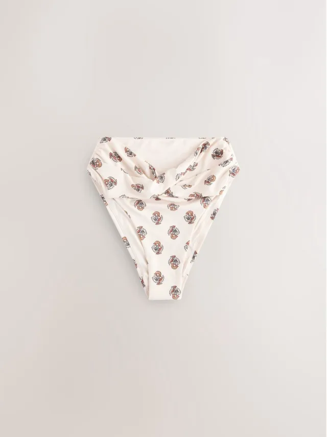 Next Dames - Bikinislip met hoge taille en hoge beenuitsnijding - Crème