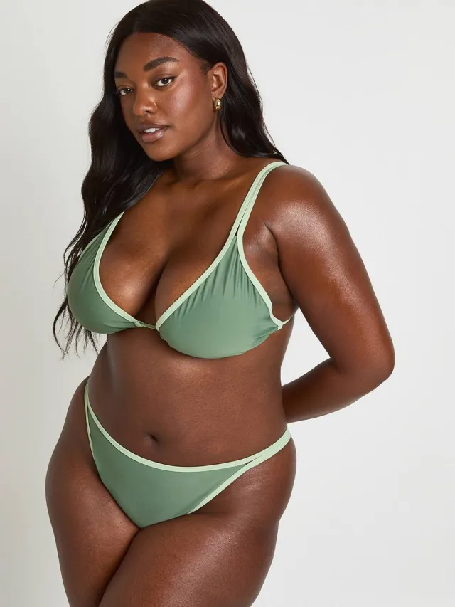 boohoo Dames Plus Contrast Bikini Top Groente