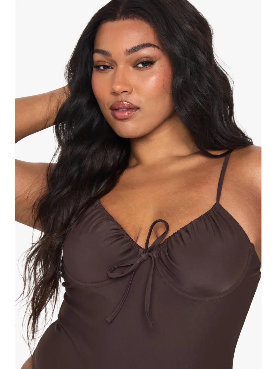 boohoo Dames Plus Zwemkleding Essentials Beugel Badpak chocoladebruin, foto 5