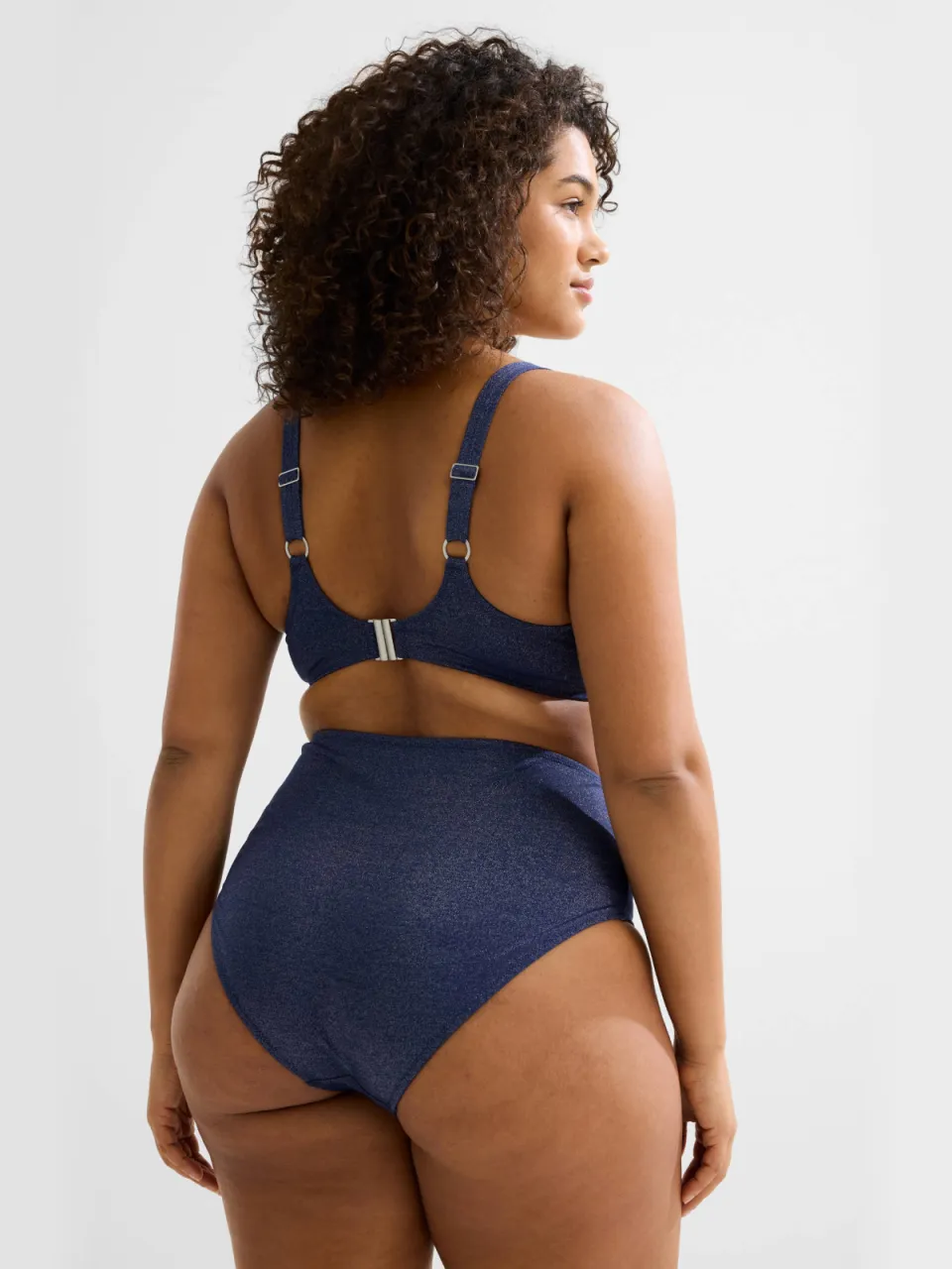BEACHWAVE Curve voorgevormde beugel bikinitop donkerblauw, foto 4