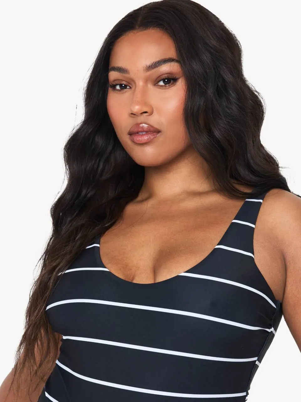 boohoo Dames Plus badmode Essentials gestreept scoop zwempak zwart, foto 4