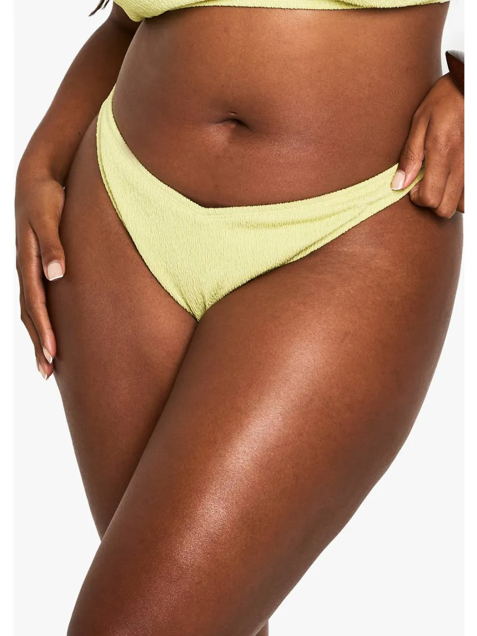 boohoo Dames Plus Swimwear Essentials Crinkle V-Front Bikini-Broekjes olijf, foto 3