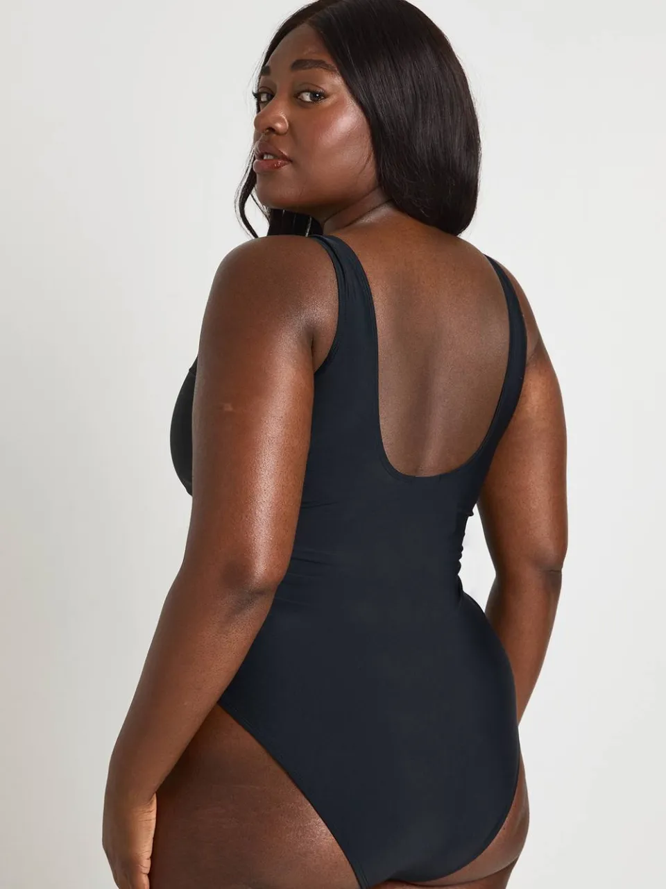 boohoo Dames Plus Buikcontrole Scoop Badpak zwart, foto 2
