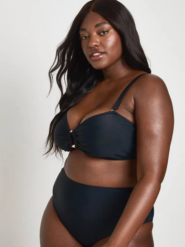 boohoo Dames Plus Maat Bandeau Bikini Top En Bikini Broekje Met Gouden Afwerking Zwart