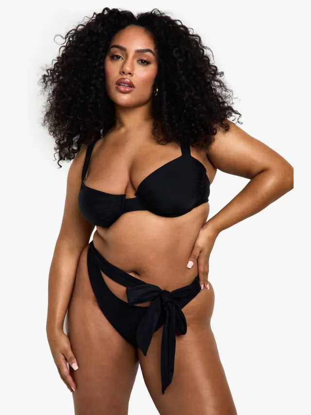 boohoo Dames Plus Swimwear Essentials Balconette Bikini Top Zwart