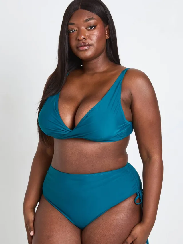 boohoo Dames Plus Bikini Top Met Gedraaid Voorpand Groenblauw