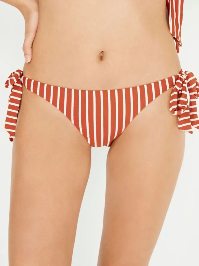 Penti Lage Taille Gestreepte Braziliaanse Bikini Onderkant Veelkleurig