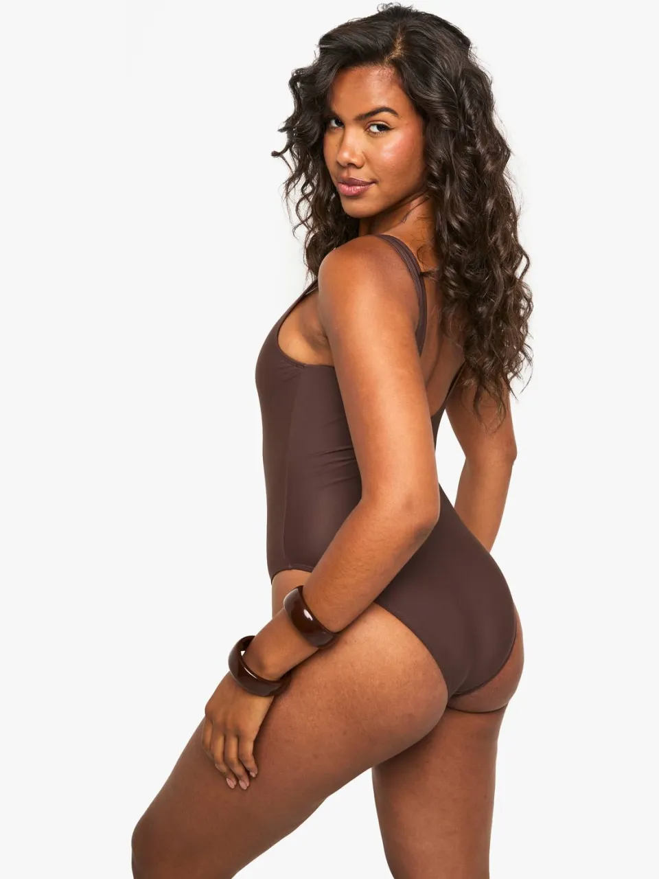 boohoo Dames Petite Swimwear Essentials Badpak met Vierkante Halslijn chocoladebruin, foto 2