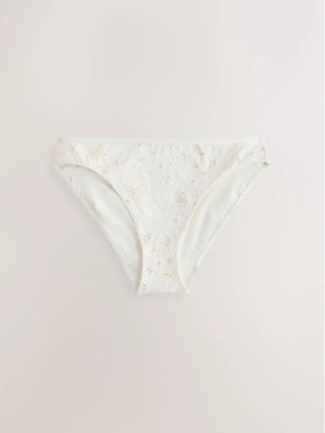 Next Dames - Hoog opgesneden bikinislip - Crème Cream Broderie