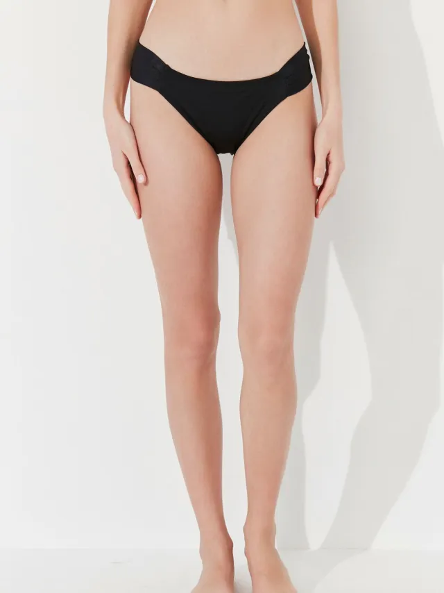 Penti Lage Taille Hipster Bikini Onderkant Zwart