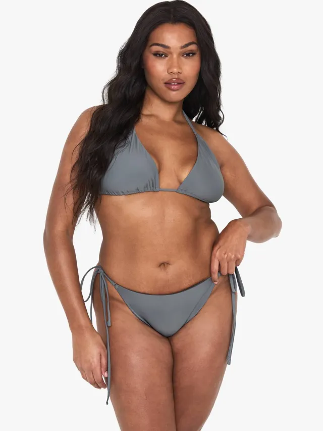 boohoo Dames Plus Bikini-onderstukken met zijtouwen en driehoekig ontwerp Leisteen