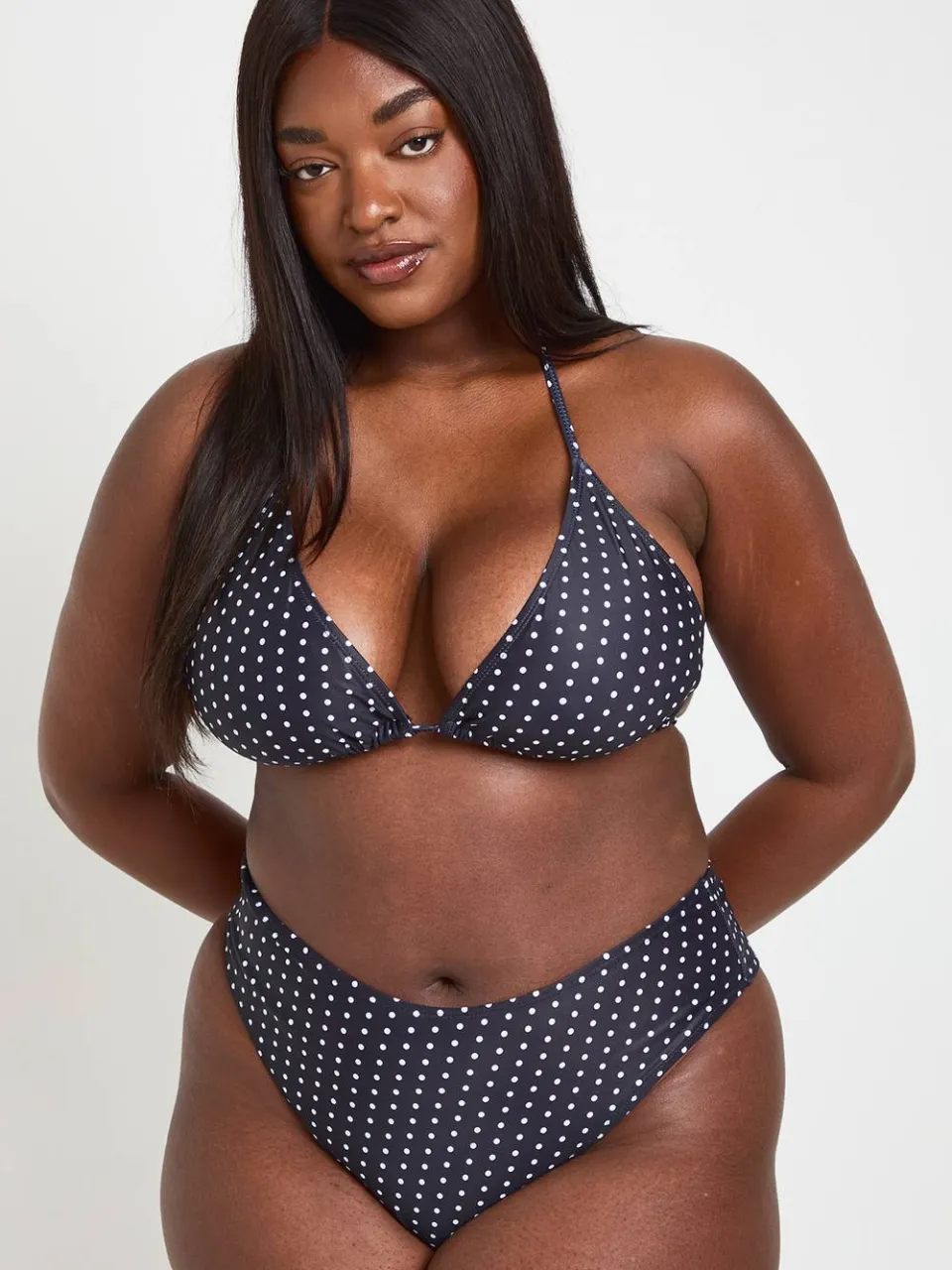boohoo Dames Plus Polka Dot Driehoekige Bikinitop & Hoge Taille Bikinibroekje Set zwart, foto 4