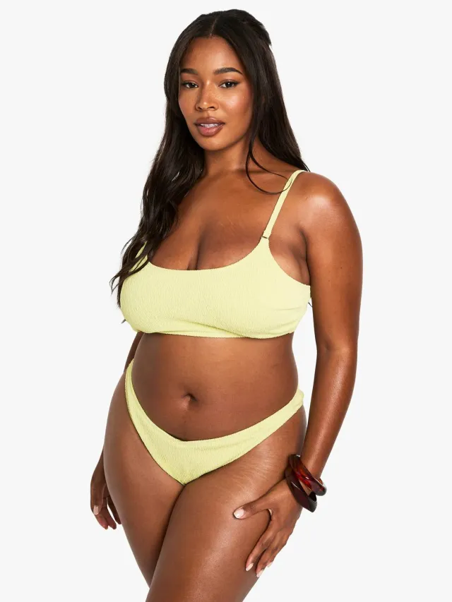 boohoo Dames Plus Swimwear Essentials Crinkle V-Front Bikini-Broekjes Olijf