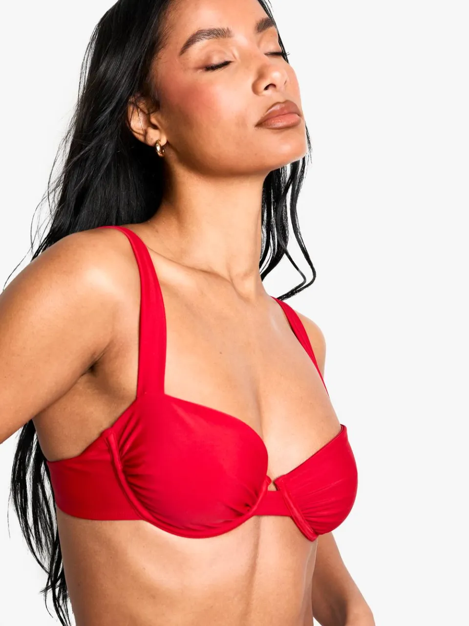 boohoo Dames Petite Swimwear Essentials Balkon Bikini Top rood, foto 4