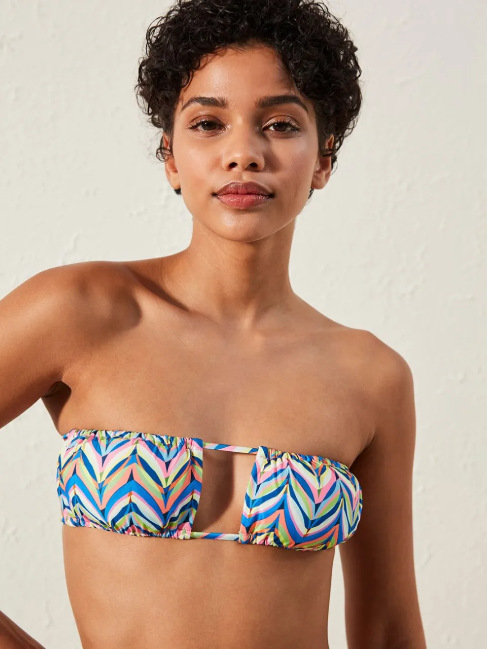 Penti Geometrische Cut-Out Bandeau Bikini Top veelkleurig, foto 2