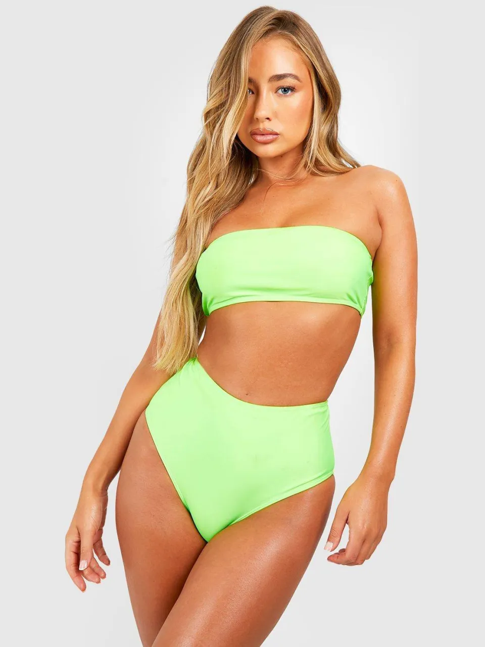 boohoo Dames Essentials Bandeau Tube Bikini Top fel groen, foto 3