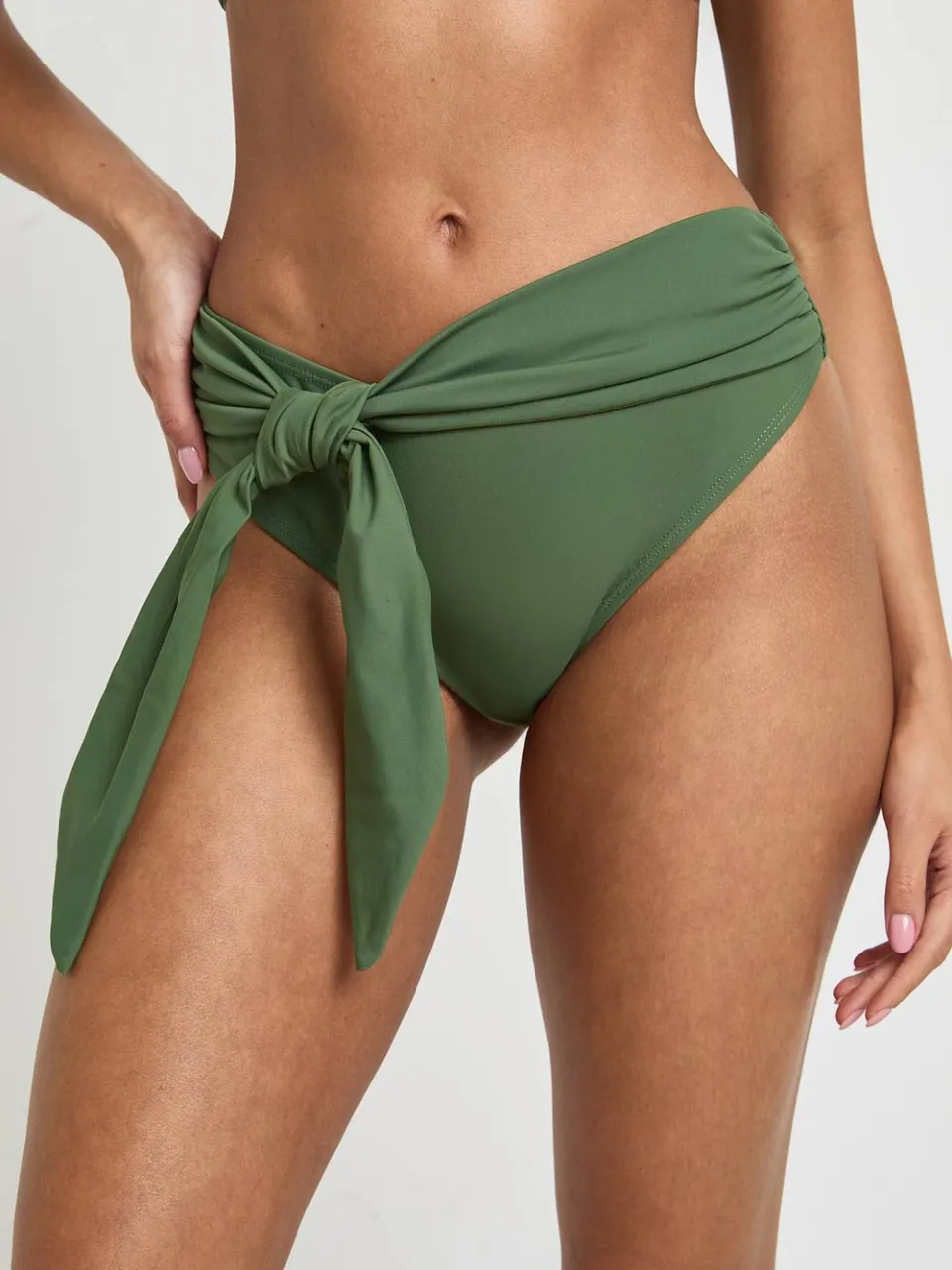 boohoo Dames Buikcontrolerende Bikinibroek Met Hoge Taille En Wikkelddetail groente, foto 4