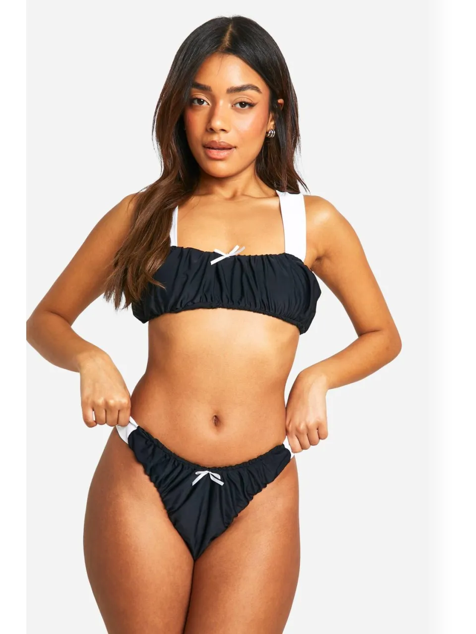 boohoo Dames Ruched Tanga Contrasterende Bikini Slip Zwart