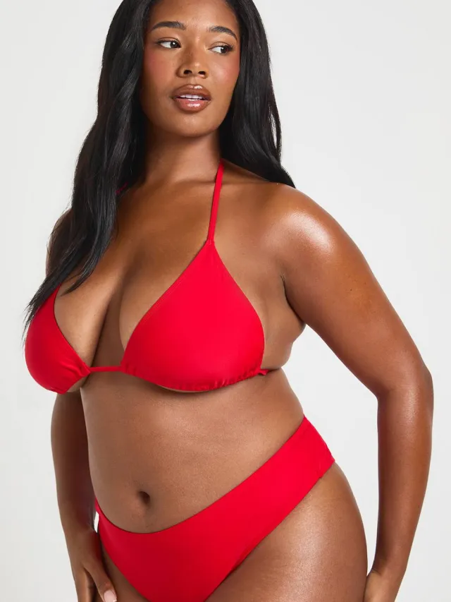 boohoo Dames Plus Essentials Effen Bikinislip rood, foto 3